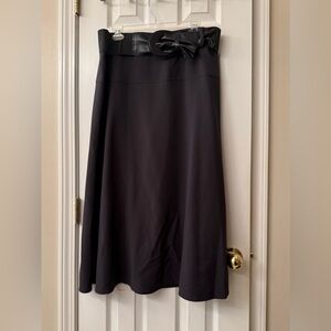 Zoe D. Women’s Gray Skirt With Black Belt Size 12
